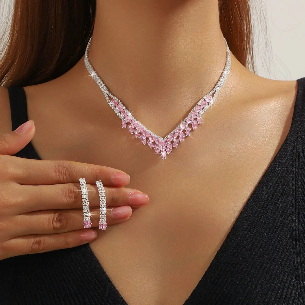 Ladies' Fashionable Silver-Plated And Diamond-Encrusted Metal Necklace, Earrings Set, Bride'S Wedding Attire And Accessories