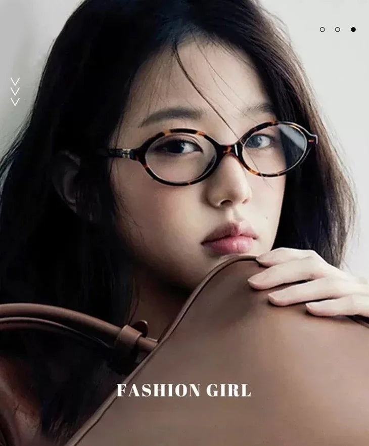 BLMUSA Retro Anti Blue Ray Photochromic Myopia Glasses Women Oval Small Frames Prescription Glasses Pop Classic Reading Glasses