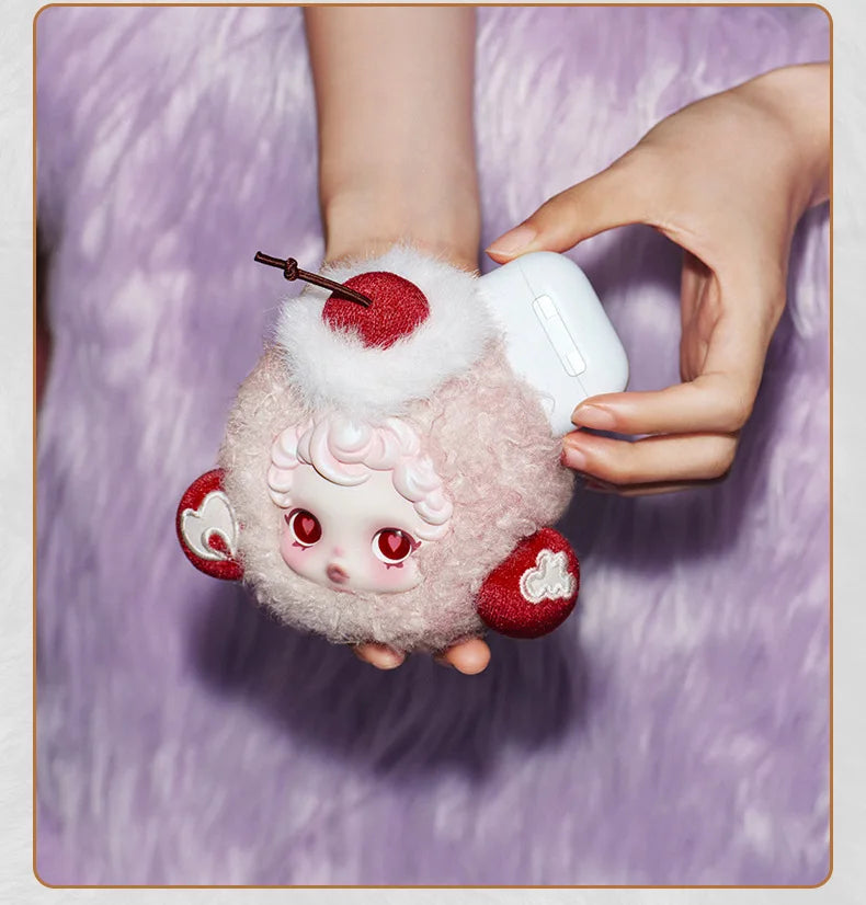 Original Popmart Skullpanda V3 You Found Me Series Trend Blind Box Doll Bag Pendant Surprised Box Toy Emotion Soothing Doll Gift