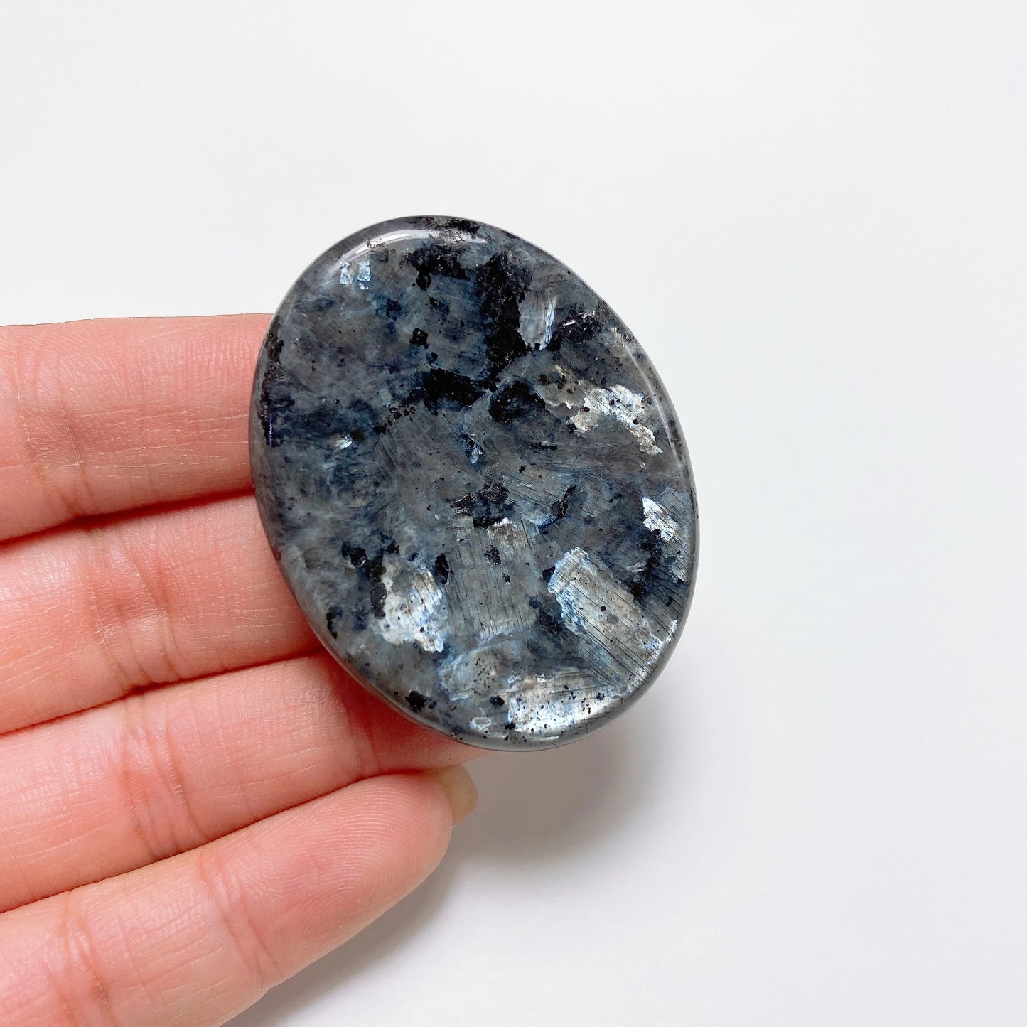 Natural Stone Thumb Worry Stone Crystal Quartz Oval Pocket Massage Palm Reiki Healing Therapy Meditation Spiritual Flake Gift