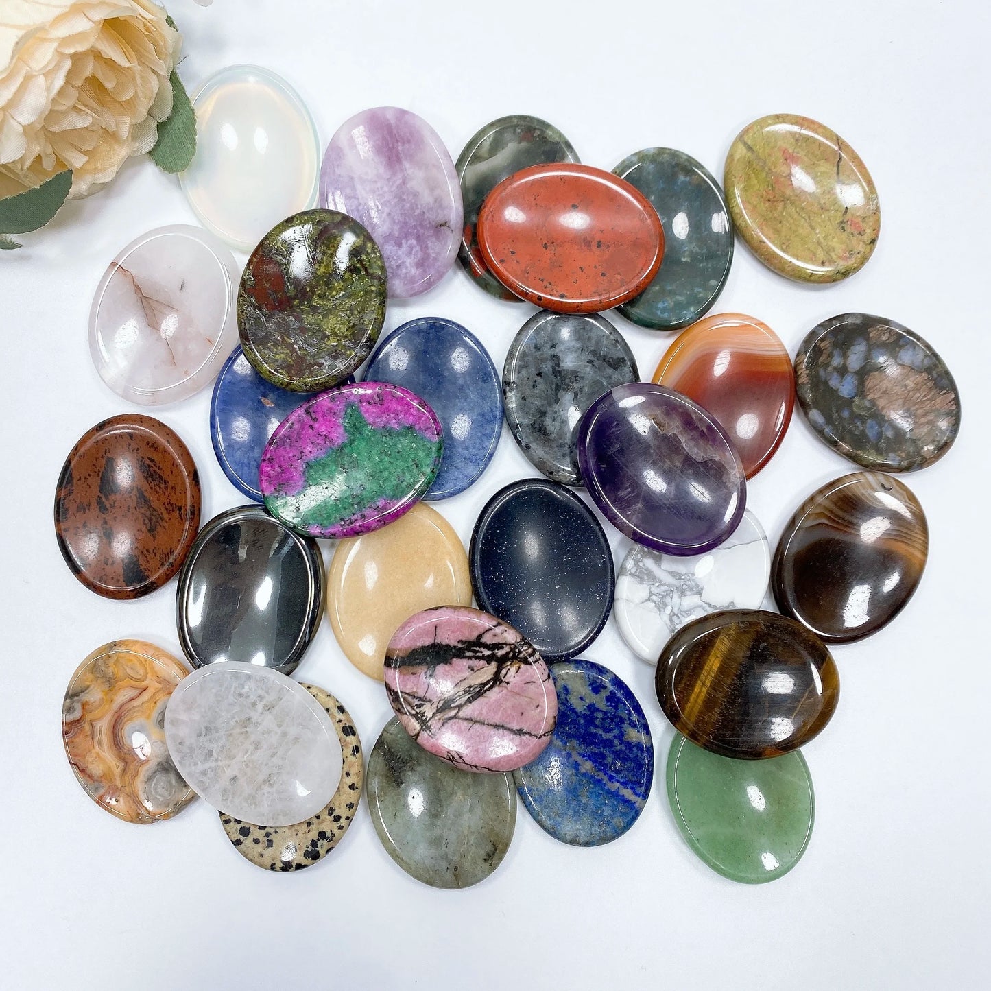 Natural Stone Thumb Worry Stone Crystal Quartz Oval Pocket Massage Palm Reiki Healing Therapy Meditation Spiritual Flake Gift