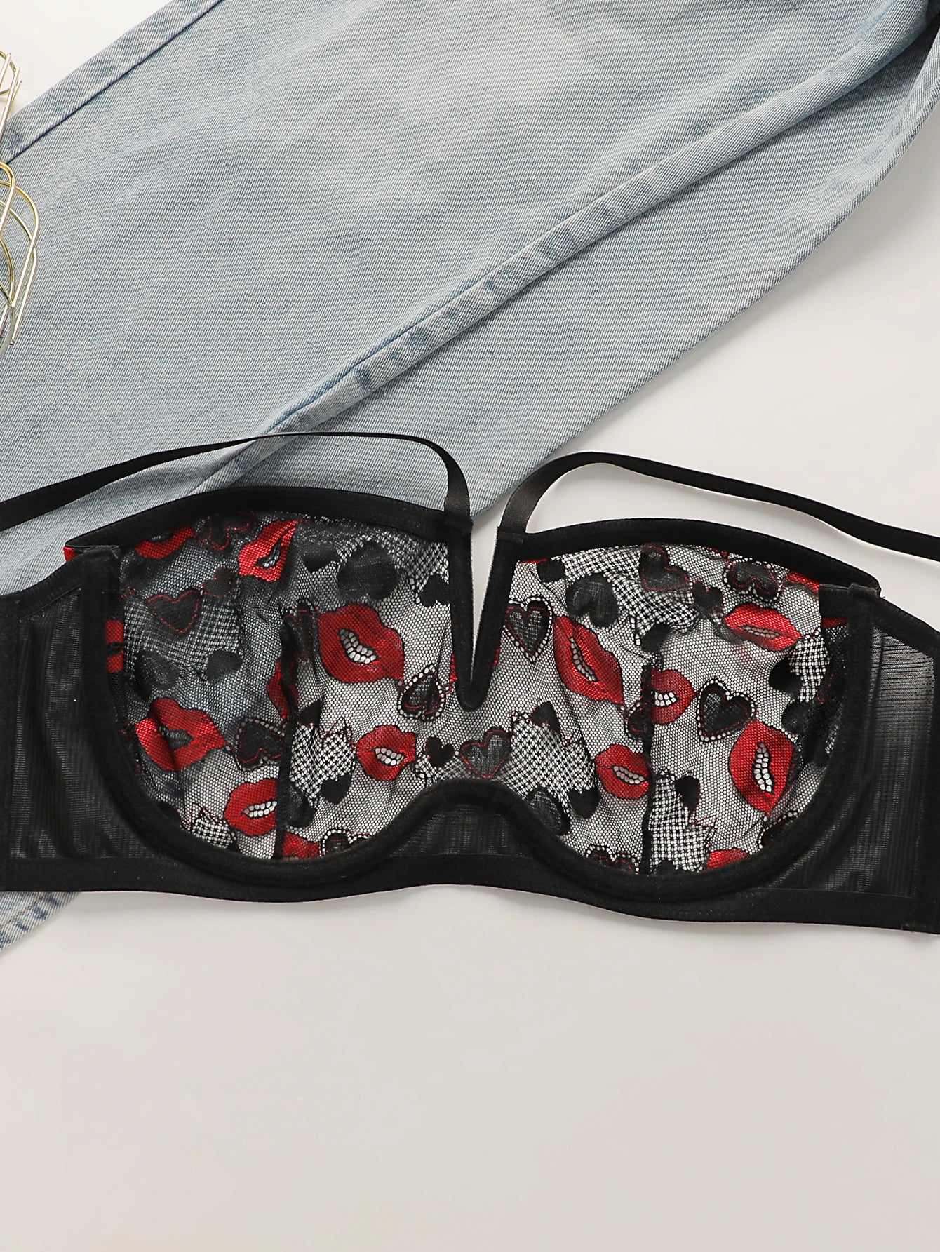 Women's hanging neck red lips heart-shaped lace plus size deep V sexy bra with steel rims gathered push up bra MR3063