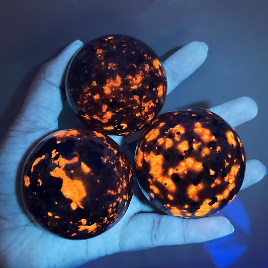 Natural Yooperlite Sphere Crystal Stone Powerful Chakra Ball Energy Wicca Flame Stone Reiki Healing Spiritual Witchcraft Gift