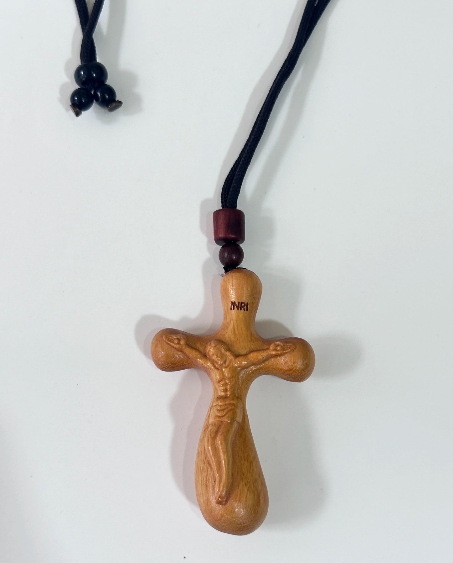 High-End Wooden Car Pendant, Creative Water Drop Shaped Cross Design, Handcrafted Real Wood Ornament for Vehicles & Home Decor