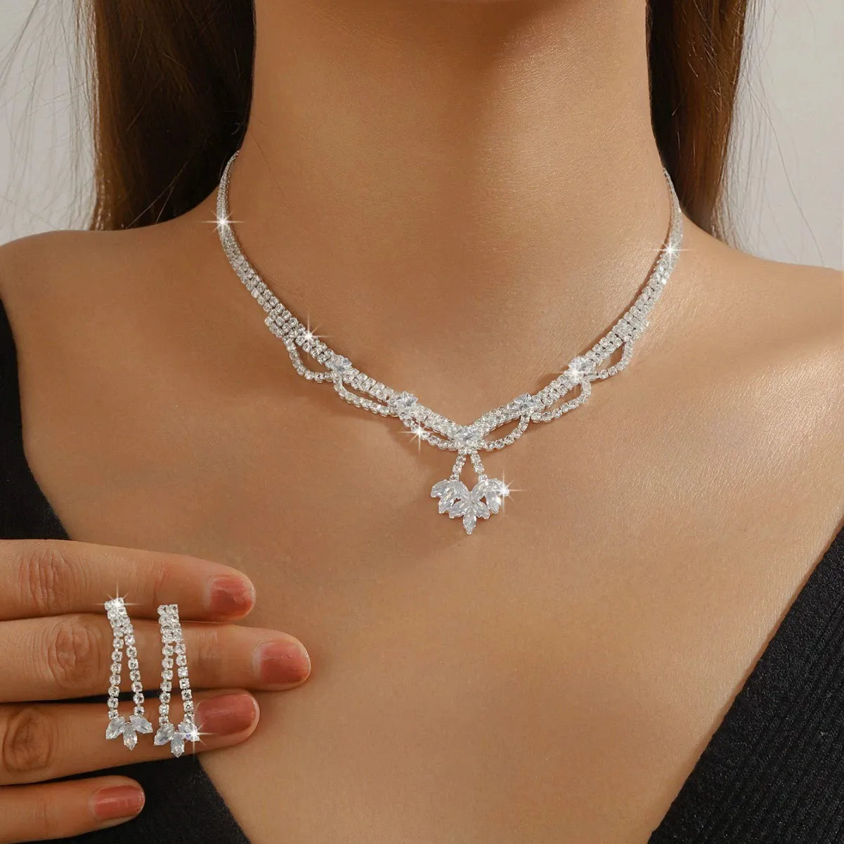 Ladies' Fashionable Silver-Plated And Diamond-Encrusted Metal Necklace, Earrings Set, Bride'S Wedding Attire And Accessories