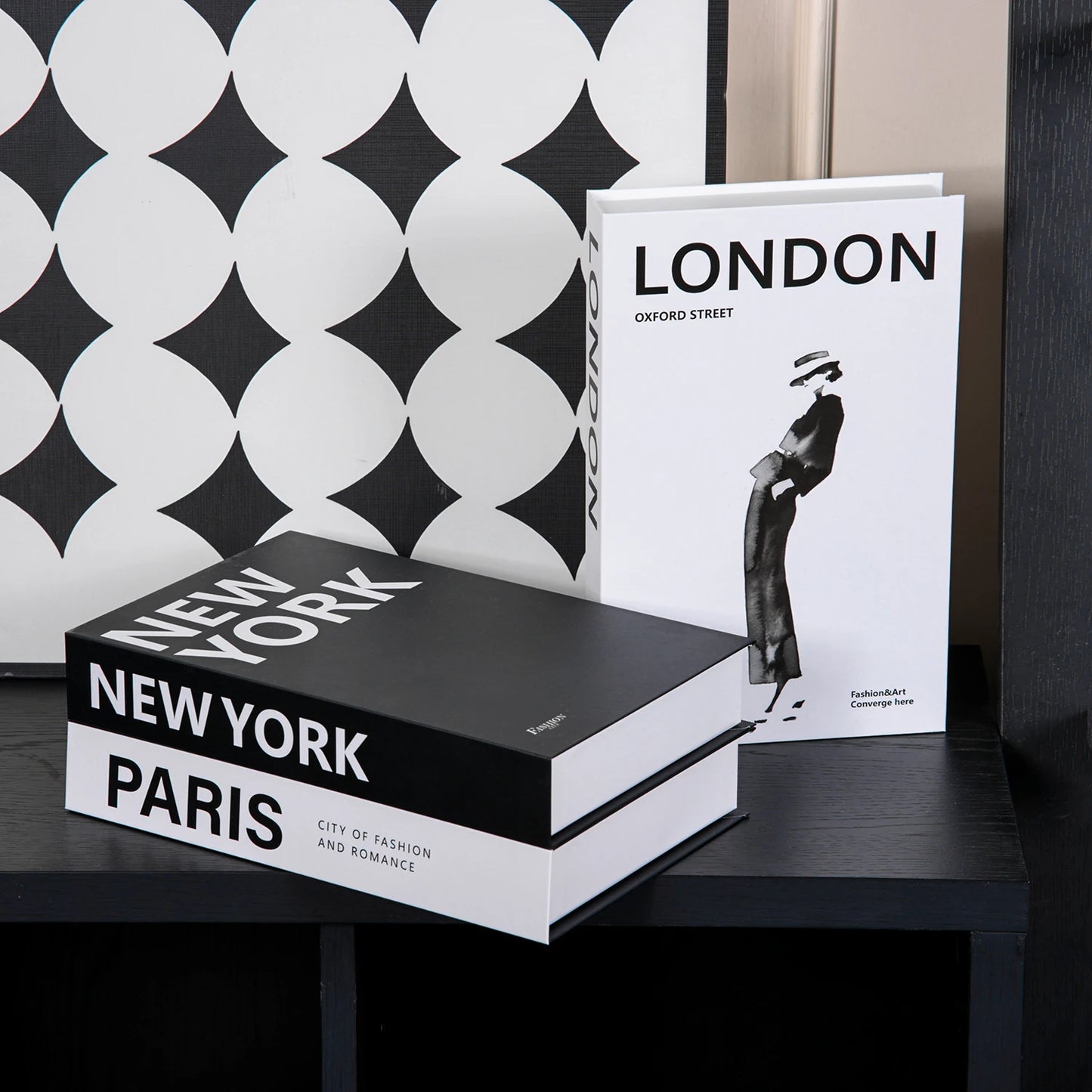 Luxury Fake Books for Decoration Openable Simulation Book Storage Box Coffee Table Books Villa Hotle Home Decor Shooting Props