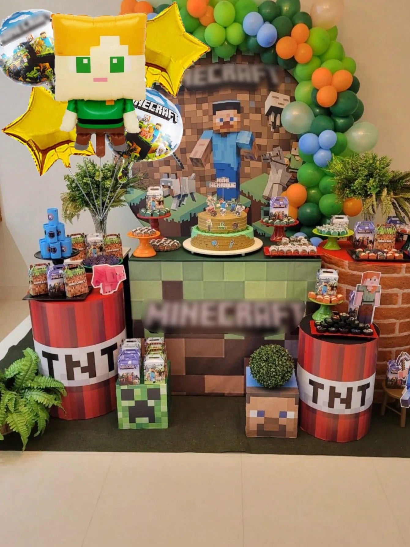 5pcs My World Pixel Video Themed Party Decorations Set，Hanging Banners 、Balloons,Suitable For Birthday、Halloween、Christmas Party