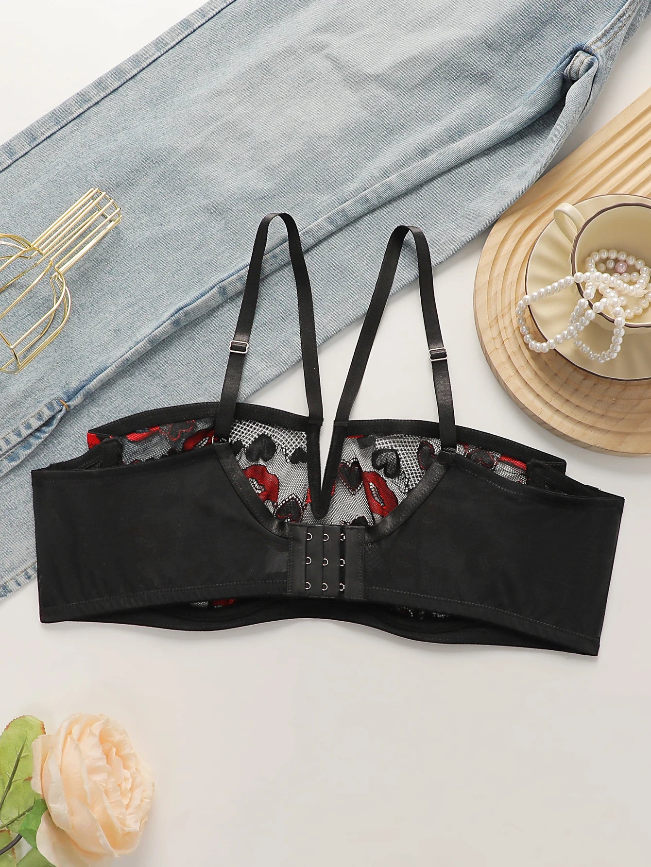 Women's hanging neck red lips heart-shaped lace plus size deep V sexy bra with steel rims gathered push up bra MR3063