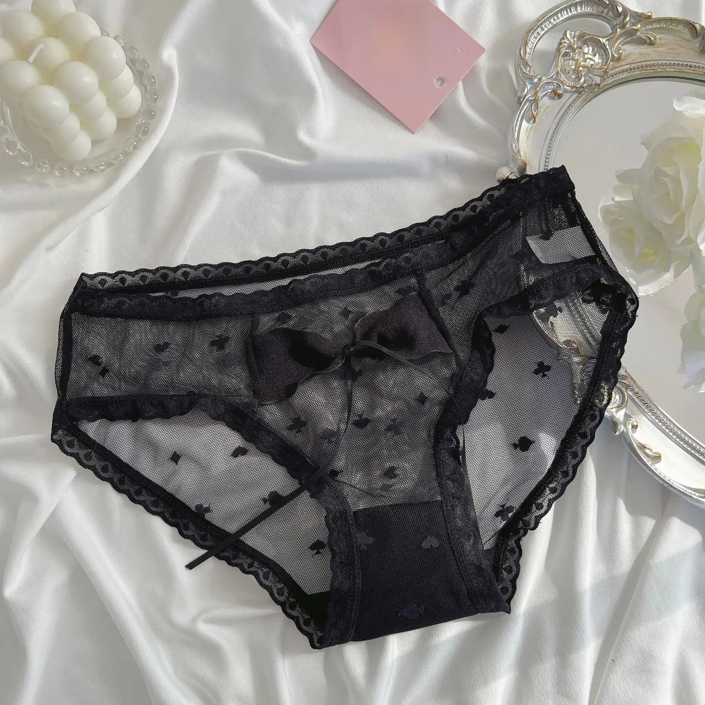 Pure Desire Sexy Lace Briefs Girls Underwear Netting Seamless Butt Covering Mid Waist Design Cute Butterfly Knot Women's Panties